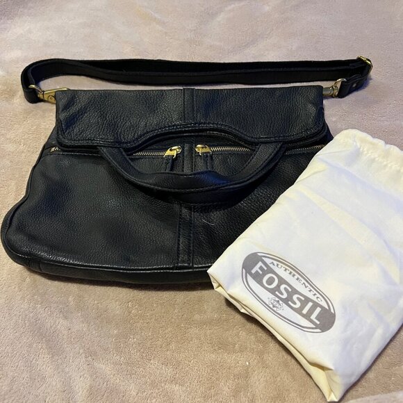 Large Fossil Erin crossbody fold over purse Black pebble leather dust bag includ - Picture 4 of 16